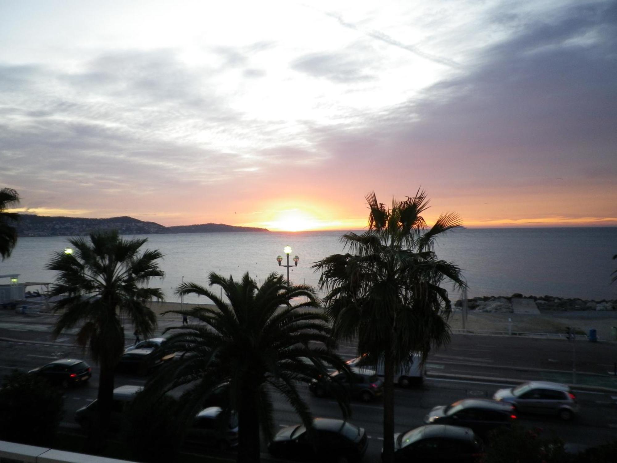 Hotel Azur Nice Buitenkant foto