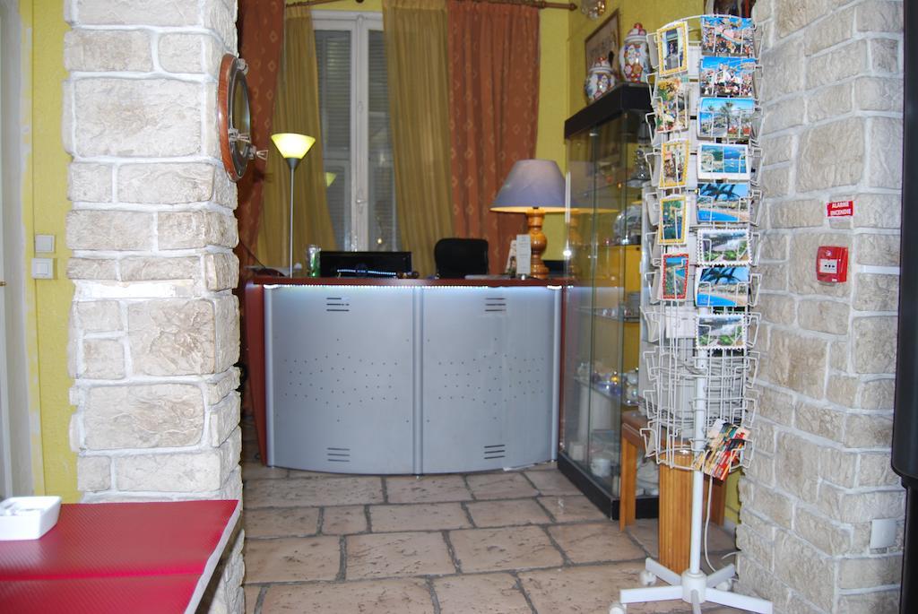 Hotel Azur Nice Buitenkant foto